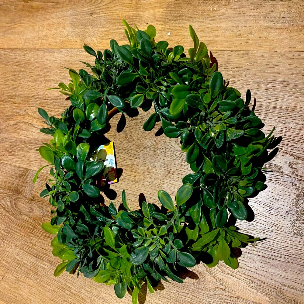 Green wreath 13 inches